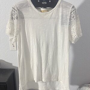 Michael Kors White Lace Sleeve Tee